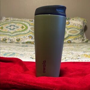 Owala Green purple Travel Mug